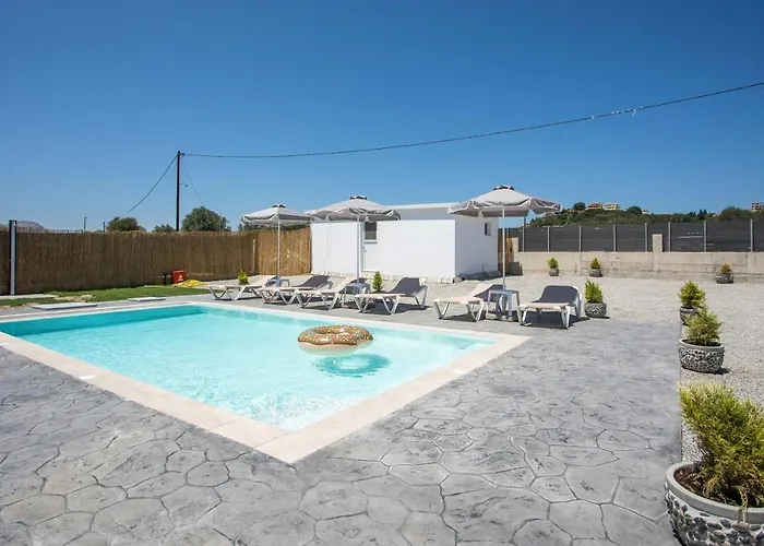 Captain Chris Αφάντου