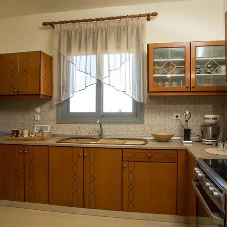 Vila Captain Chris Afantou