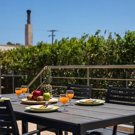 Vila Captain Chris *