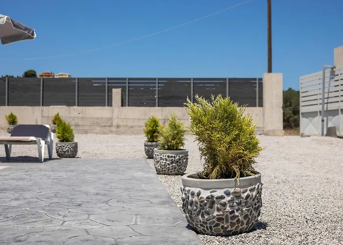 Villa Captain Chris Afando